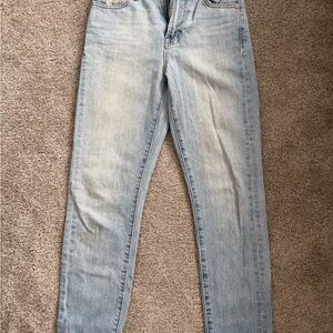 Madewell Women's Light Wash Straight Leg Jeans